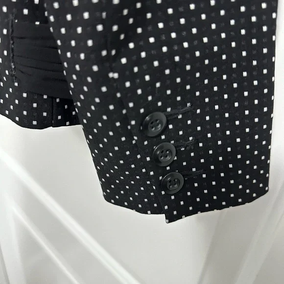 Cabi Black - Picture 3 of 7